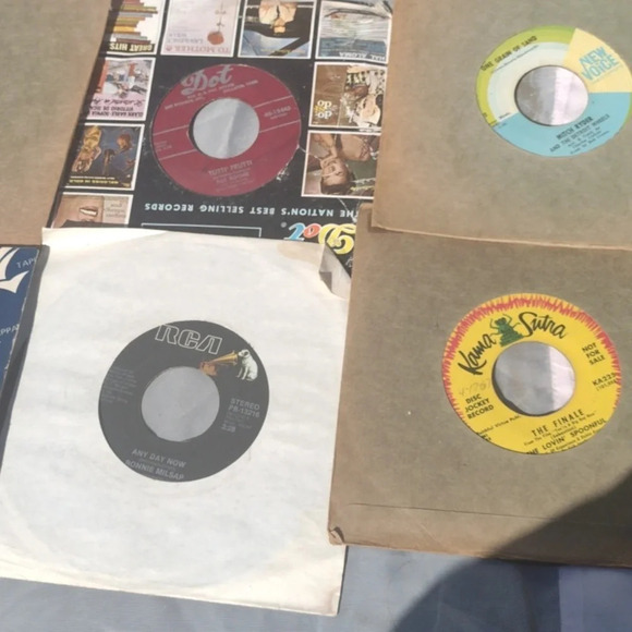 Record Lot (45's) - Picture 3 of 6